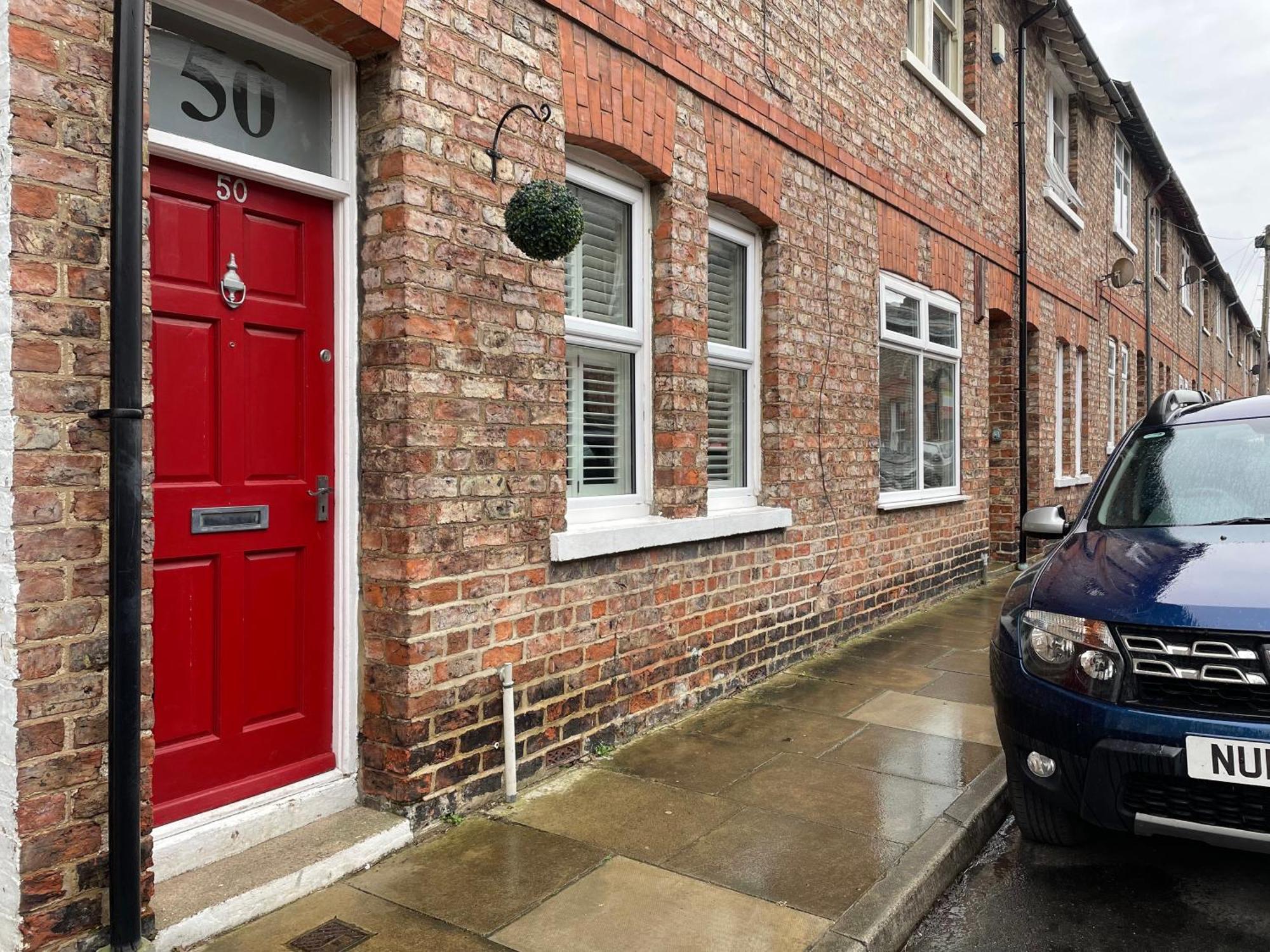 Riverside - Quaint Victorian By The River York